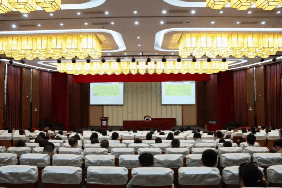 海南大学举办党纪学习教育辅导报告会